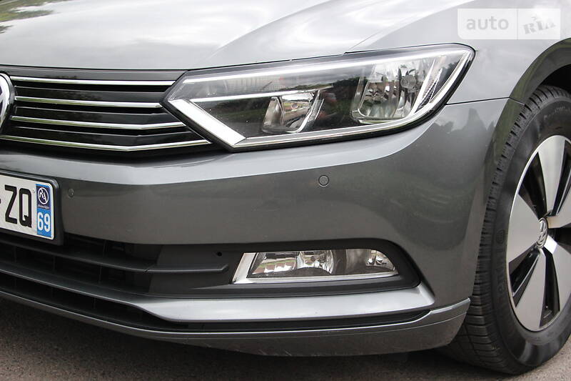 Універсал Volkswagen Passat 2016 в Рівному