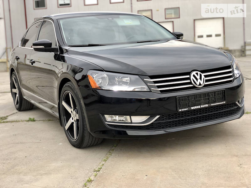 Седан Volkswagen Passat 2014 в Львові