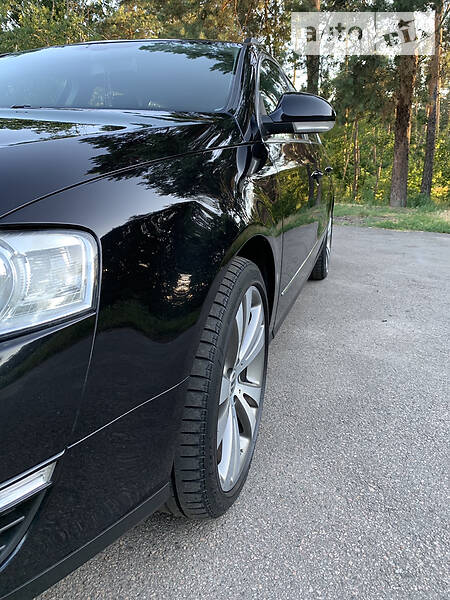 Універсал Volkswagen Passat 2010 в Києві
