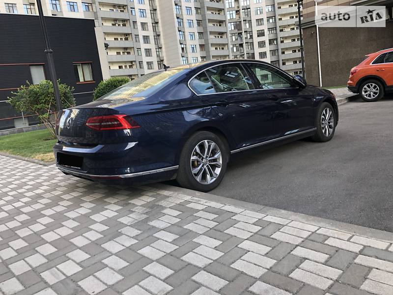 Седан Volkswagen Passat 2016 в Києві фото 98 Седан Volkswagen Passat 2016 в Києві