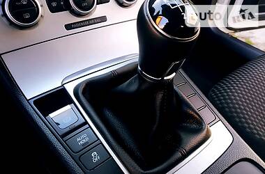 Седан Volkswagen Passat 2012 в 