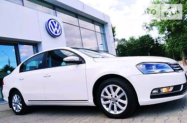 Седан Volkswagen Passat 2012 в 