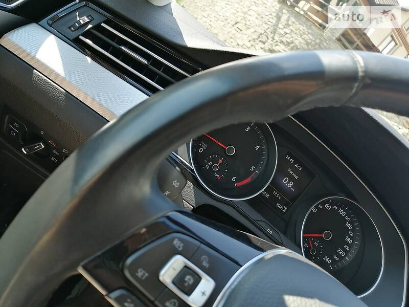 Універсал Volkswagen Passat 2015 в Кам'янець-Подільському