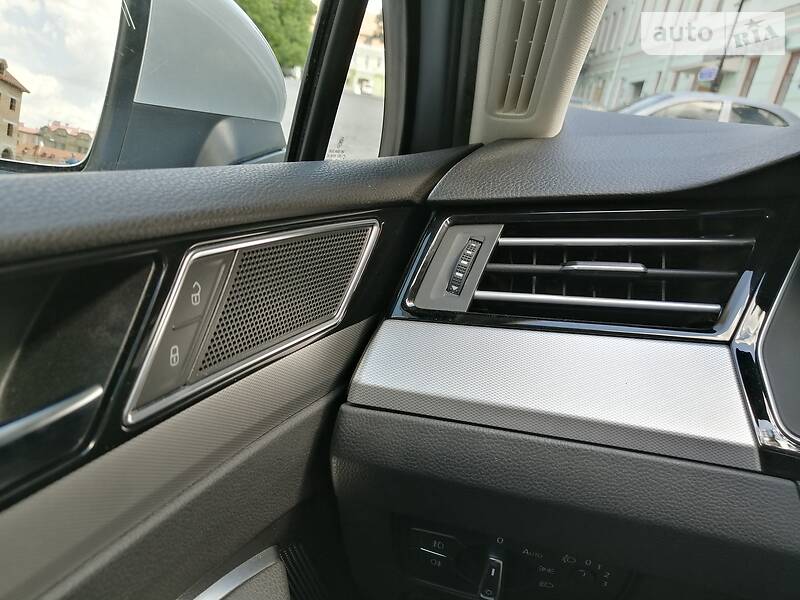 Універсал Volkswagen Passat 2015 в Кам'янець-Подільському