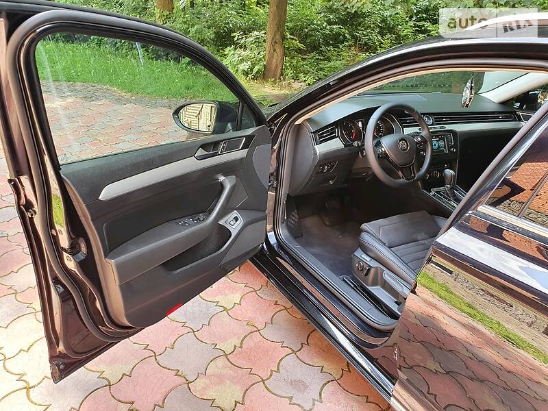 Універсал Volkswagen Passat 2015 в Вінниці