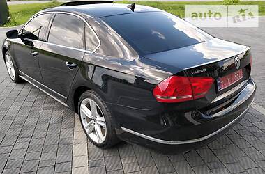 Седан Volkswagen Passat 2012 в 