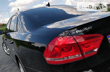 Седан Volkswagen Passat 2012 в 