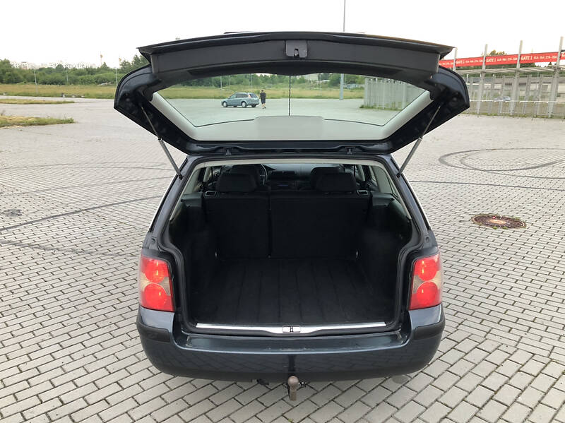 Универсал Volkswagen Passat 2002 в Львове