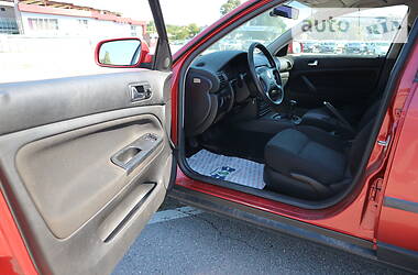 Універсал Volkswagen Passat 1998 в 