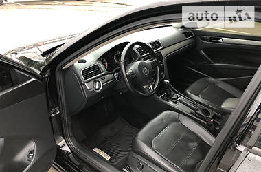 Седан Volkswagen Passat 2013 в 