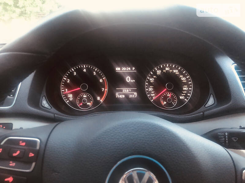 Седан Volkswagen Passat 2013 в Харкові фото 32 Седан Volkswagen Passat 2013 в Харкові