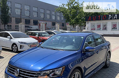 Седан Volkswagen Passat 2016 в 