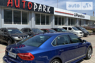 Седан Volkswagen Passat 2016 в 