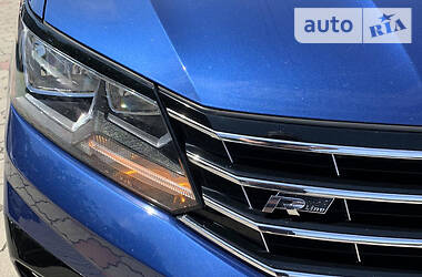 Седан Volkswagen Passat 2016 в 