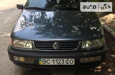 Седан Volkswagen Passat 1997 в Кременце