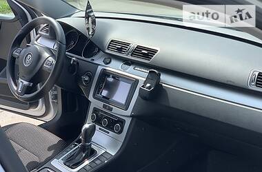 Універсал Volkswagen Passat 2013 в 