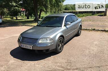 Седан Volkswagen Passat 2004 в Киеве