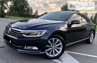 Седан Volkswagen Passat 2018 в Киеве