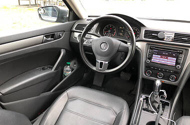 Седан Volkswagen Passat 2015 в 