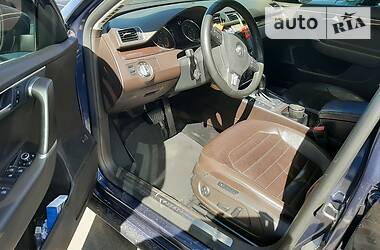 Універсал Volkswagen Passat 2011 в 