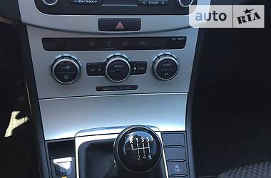 Універсал Volkswagen Passat 2013 в 