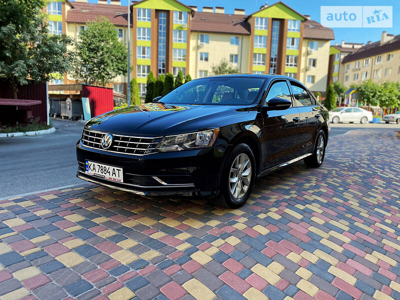 Седан Volkswagen Passat 2017 в Києві