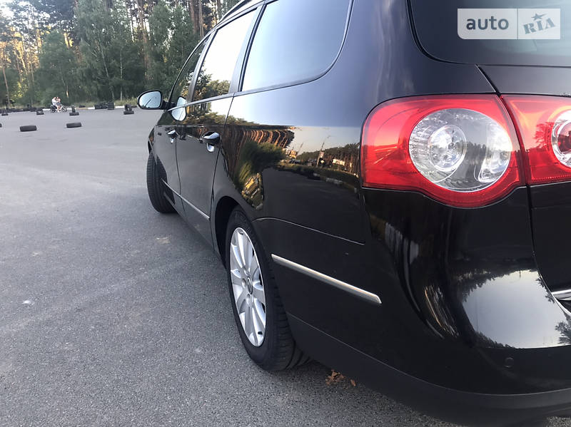 Універсал Volkswagen Passat 2010 в Ірпені