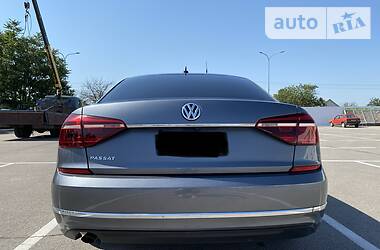 Седан Volkswagen Passat 2016 в Херсоні