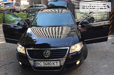 Универсал Volkswagen Passat 2010 в Львове