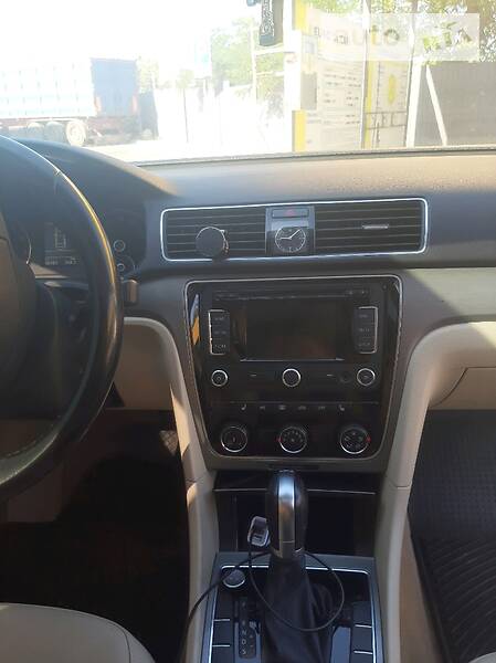Седан Volkswagen Passat 2014 в Дніпрі фото 18 Седан Volkswagen Passat 2014 в Дніпрі