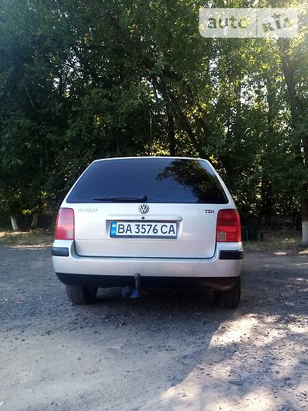 Универсал Volkswagen Passat 2000 в Новоархангельске