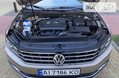 Седан Volkswagen Passat 2016 в 