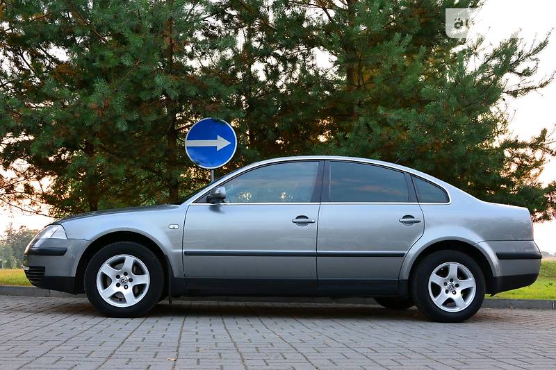 Седан Volkswagen Passat 2002 в Дрогобичі