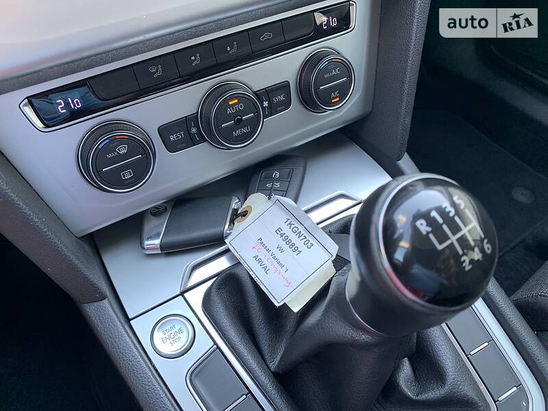 Універсал Volkswagen Passat 2015 в Луцьку