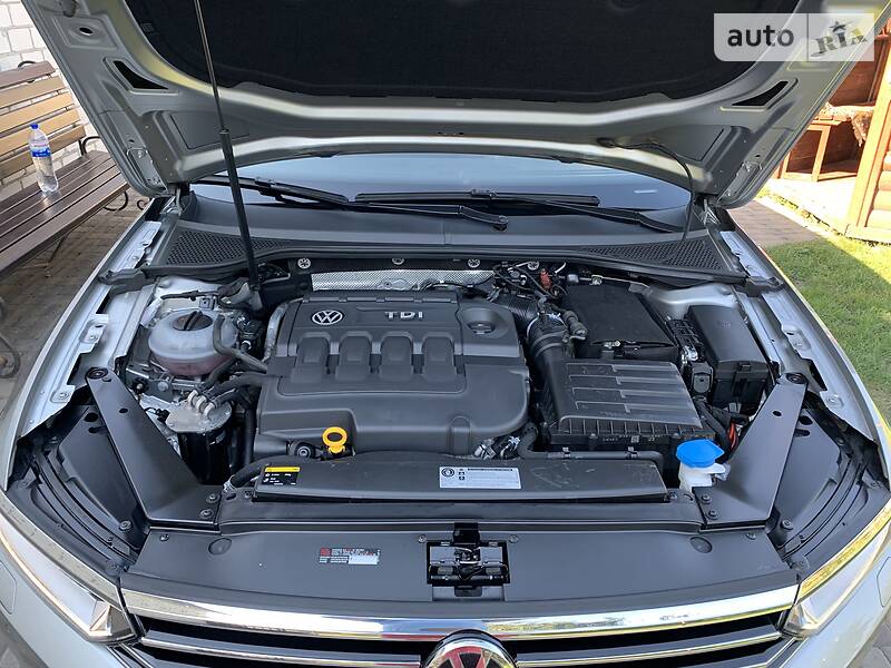 Універсал Volkswagen Passat 2015 в Луцьку