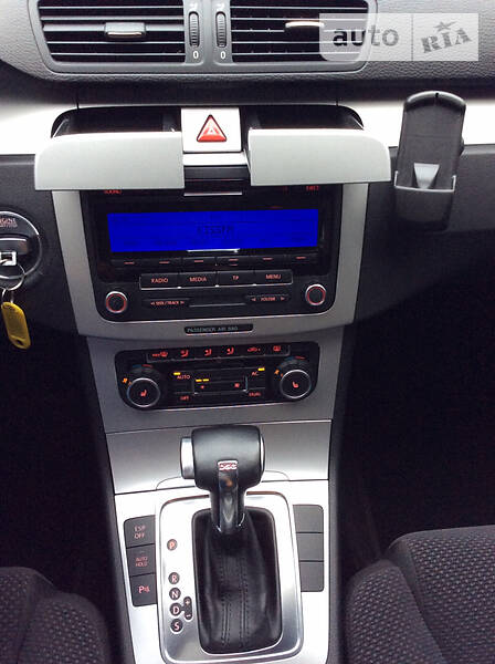 Універсал Volkswagen Passat 2010 в Києві