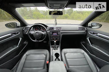 Седан Volkswagen Passat 2017 в 