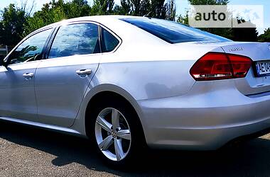 Седан Volkswagen Passat 2013 в 