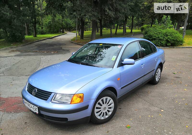 Седан Volkswagen Passat 1997 в Житомирі