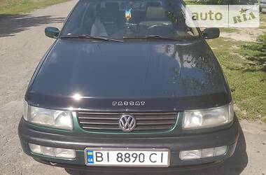 Седан Volkswagen Passat 1996 в Чутове
