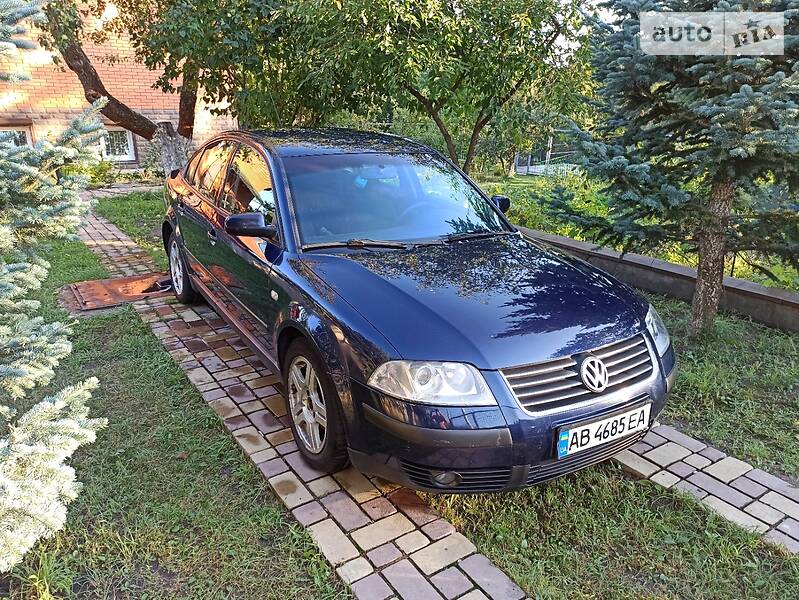Седан Volkswagen Passat 2001 в Києві