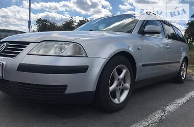 Універсал Volkswagen Passat 2001 в 