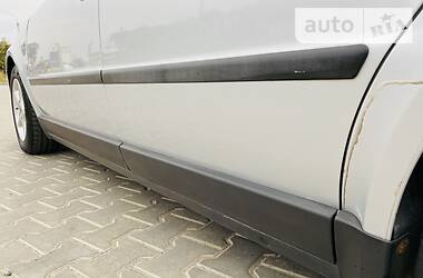 Універсал Volkswagen Passat 2001 в 