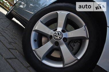 Універсал Volkswagen Passat 2008 в 