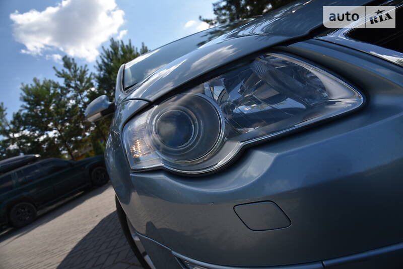 Універсал Volkswagen Passat 2008 в Дрогобичі