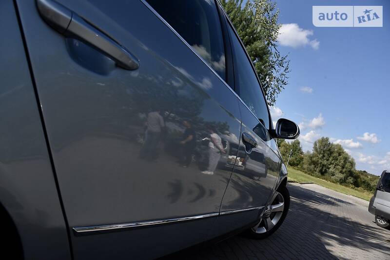 Універсал Volkswagen Passat 2008 в Дрогобичі