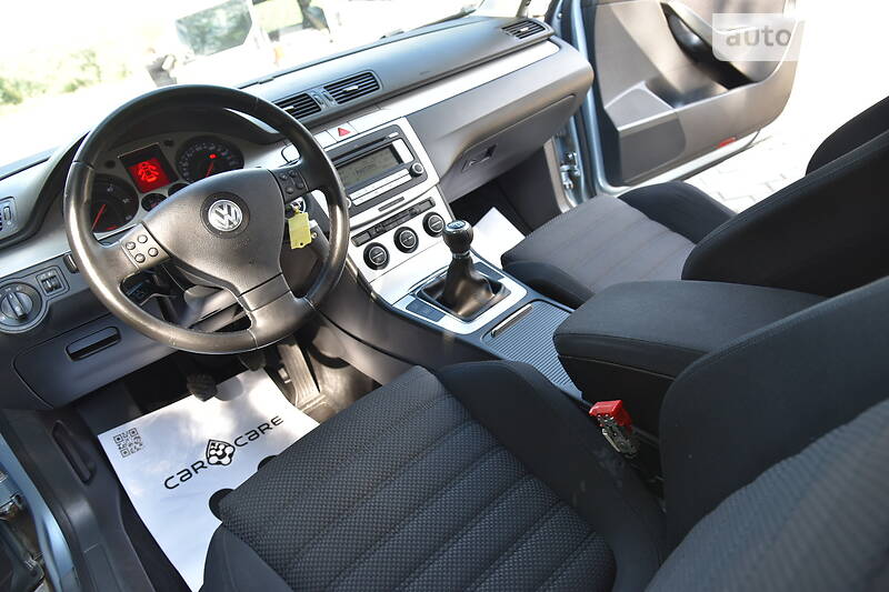 Універсал Volkswagen Passat 2008 в Дрогобичі