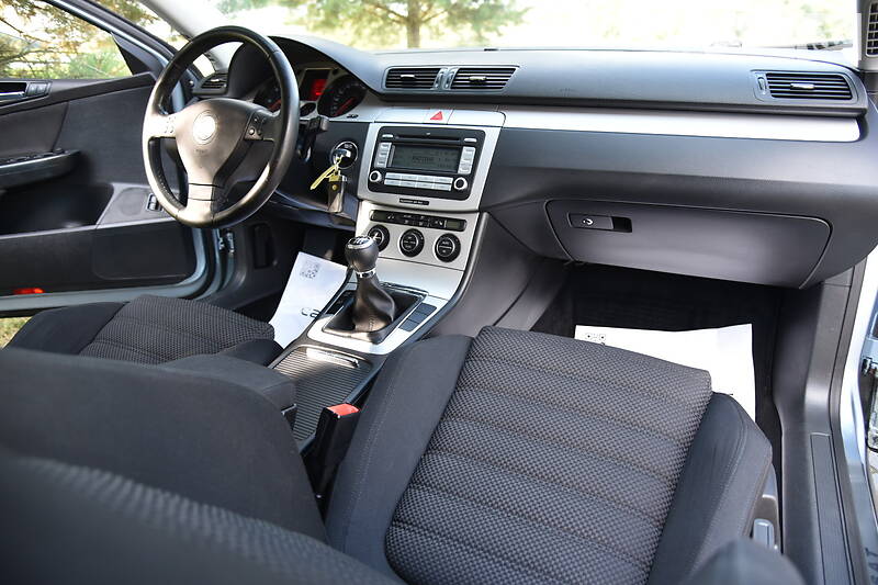 Універсал Volkswagen Passat 2008 в Дрогобичі