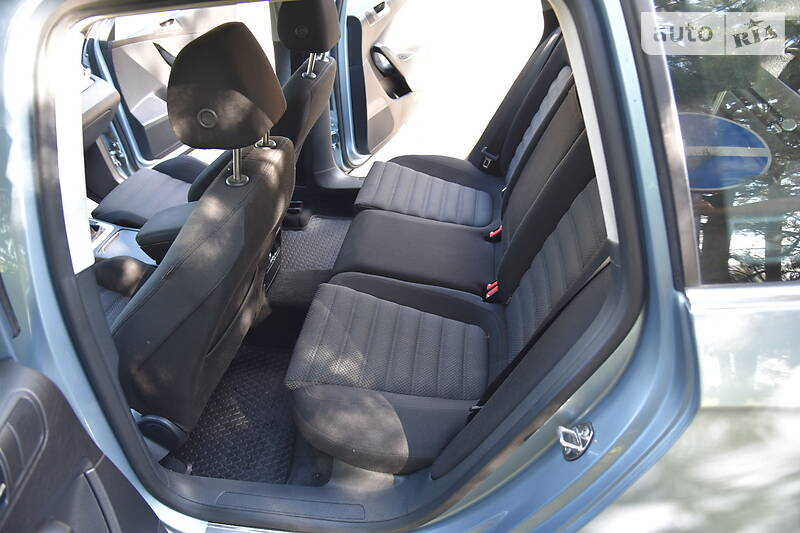 Універсал Volkswagen Passat 2008 в Дрогобичі