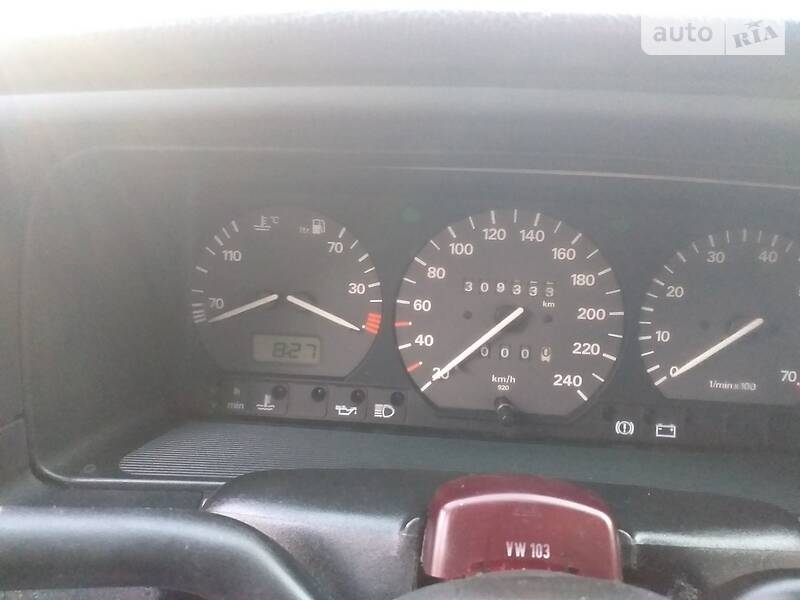 Універсал Volkswagen Passat 1994 в Теофіполі